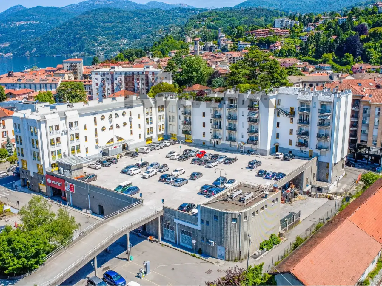 Ufficio in Corso XXV Aprile 31, Luino, {3} - Foto 2