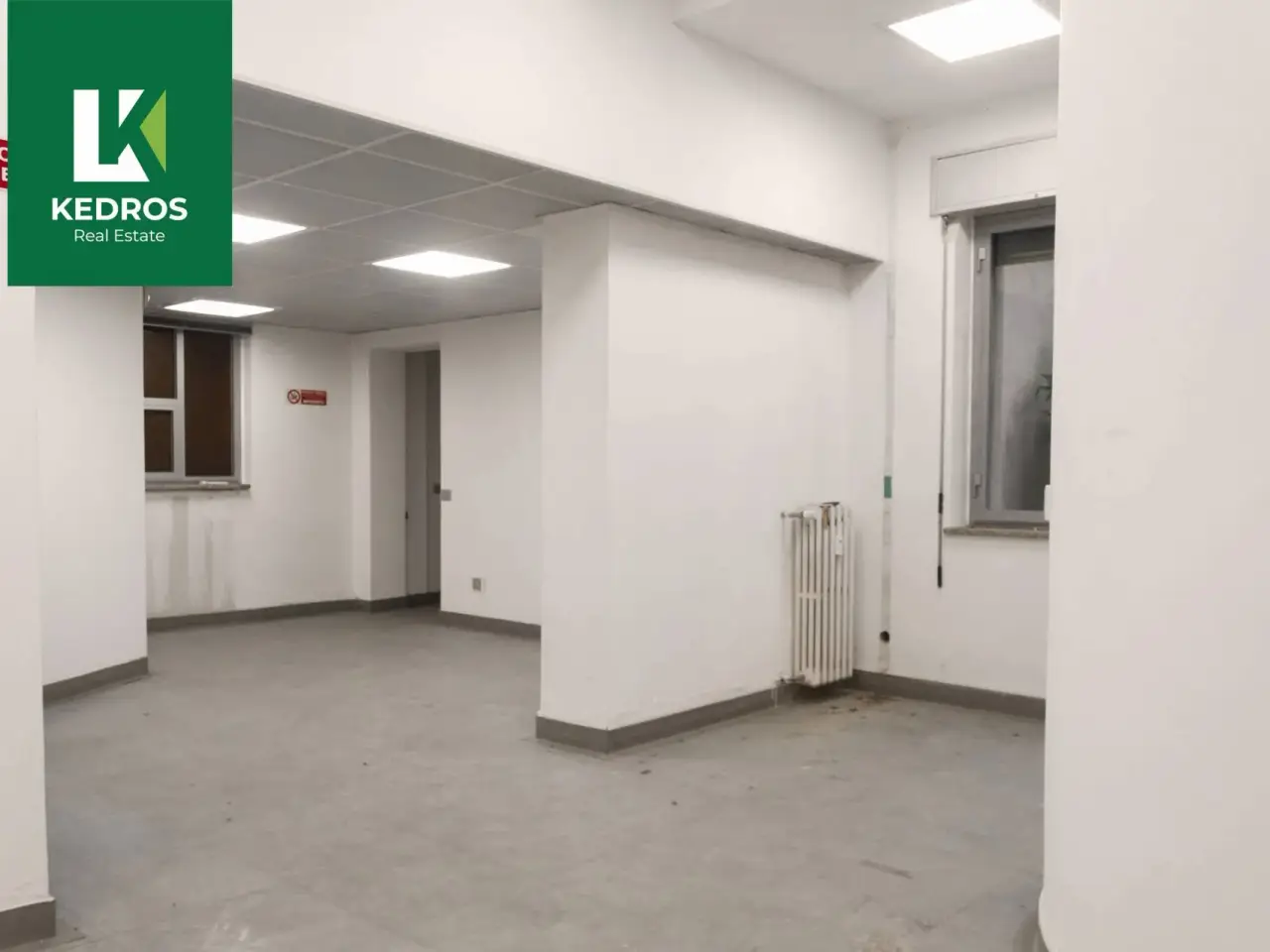 Ufficio in Via Enrico Petrella 3, Busto Arsizio, {3} - Foto 2