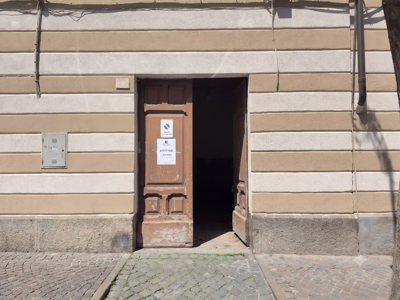 Magazzino in Via Tommaso Carletti 29, Viterbo, {3} - Foto 1