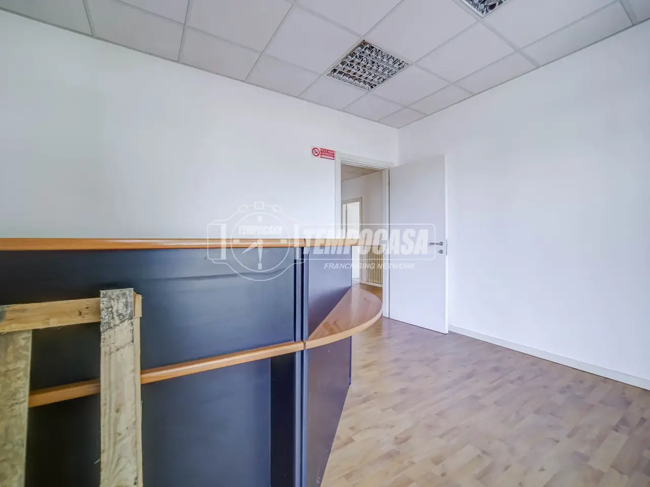 Ufficio in Via Cesare Battisti 12, Gazzada Schianno, {3} - Foto 2