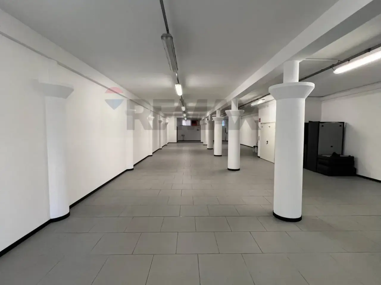 Laboratorio in Viale Emilia 94/100, Cologno Monzese, {3} - Foto 2