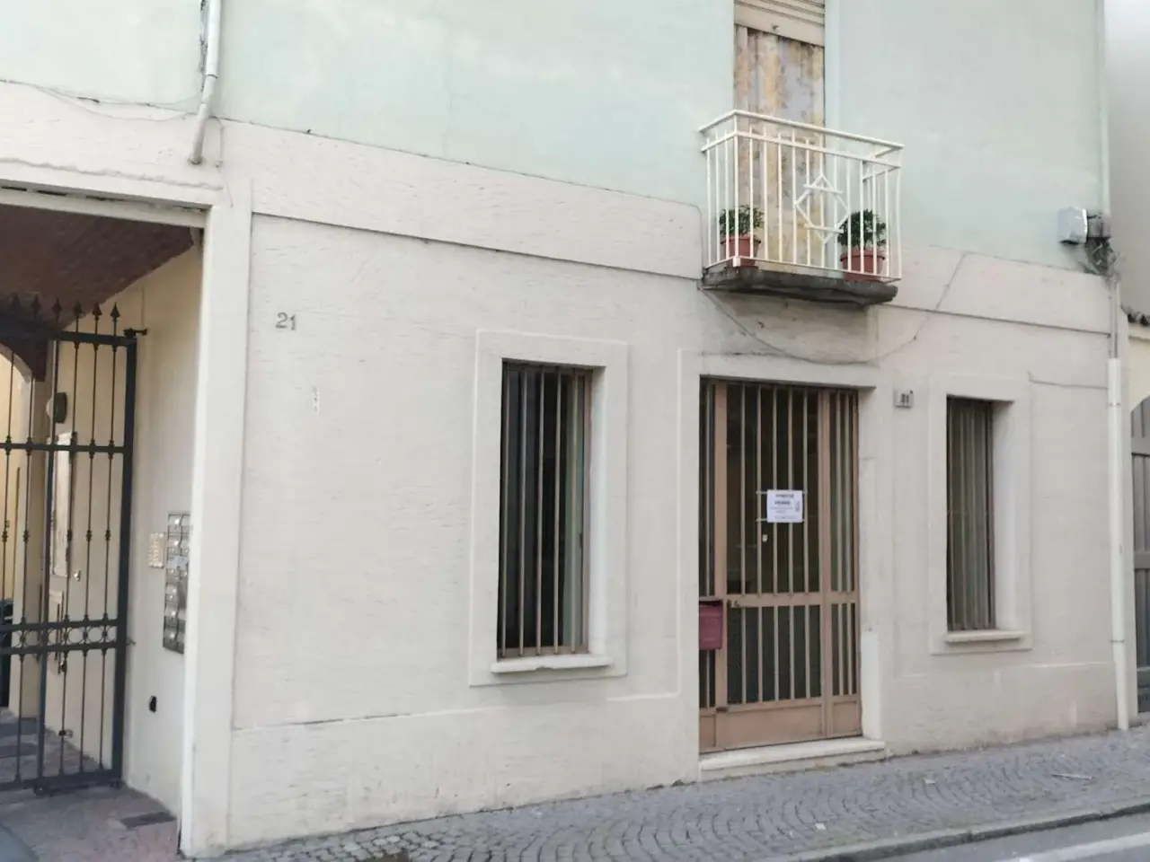 Palazzina commerciale in , San Maurizio Canavese, {3} - Foto 2