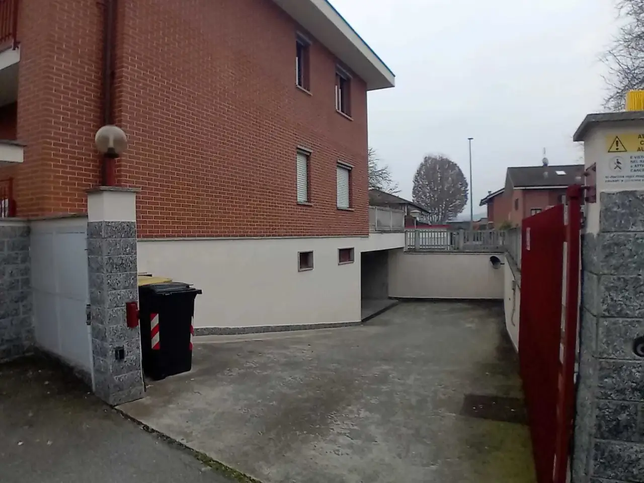 Parcheggio chiuso in Via Goito 55, Settimo Torinese, {3} - Foto 1