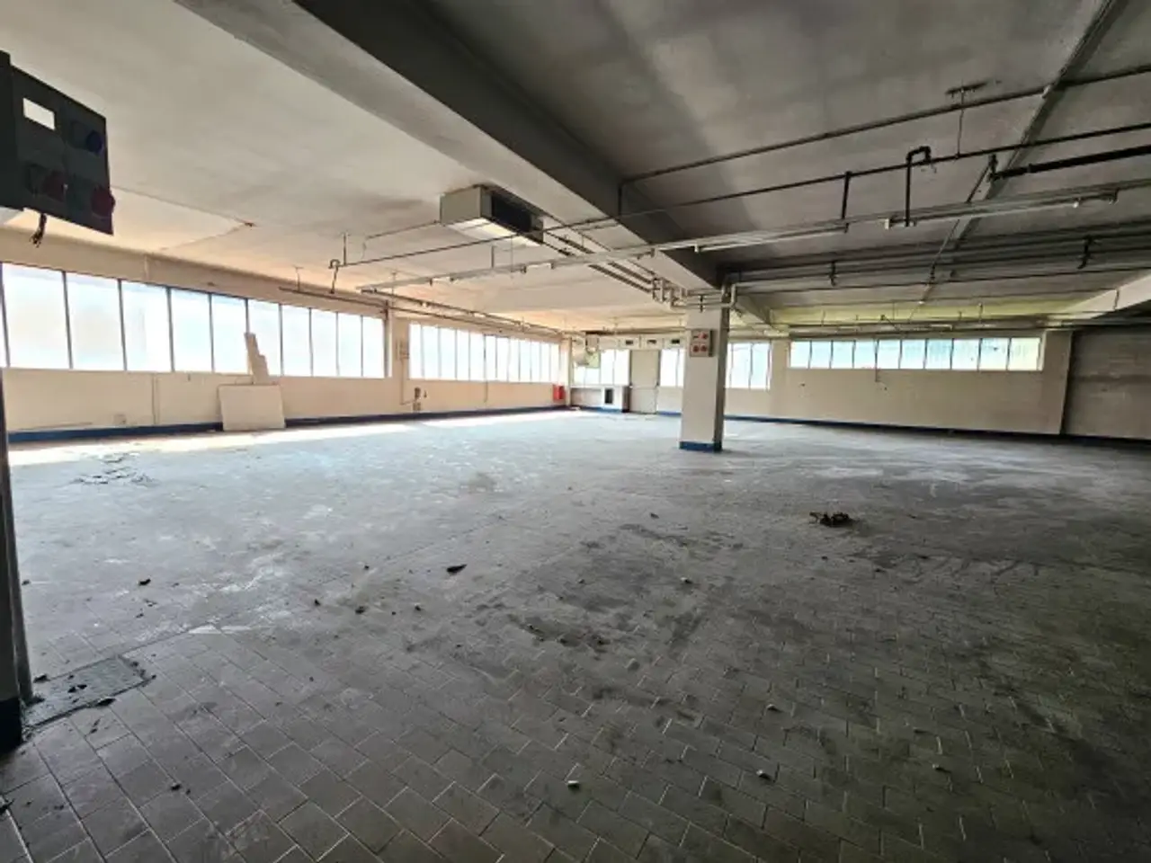 Magazzino in Via Fornaci, Gandino, {3} - Foto 1
