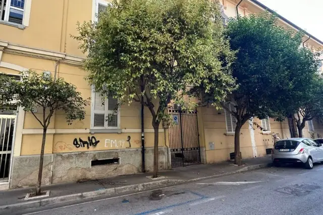 Posto auto in Via Pasquale Battistessa, Caserta - Foto 1