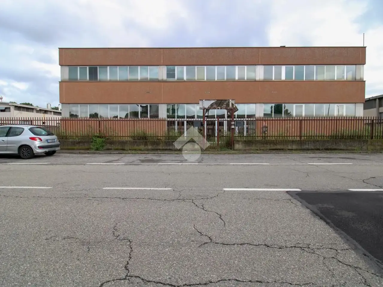 Ufficio in Via Monte Grappa 10, Tribiano, {3} - Foto 1