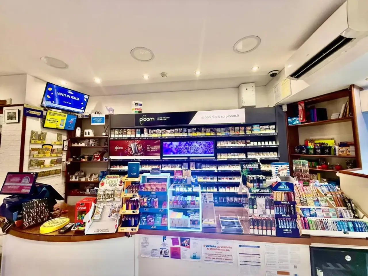 Locale commerciale in Via Leopoldo Ruspoli 41, Roma, Roma, {3} - Foto 1