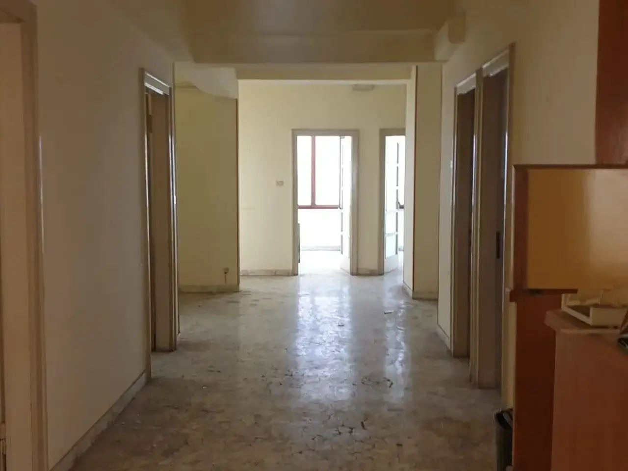 Ufficio condiviso in Via Bartolomeo Fazio, La Spezia, {3} - Foto 1