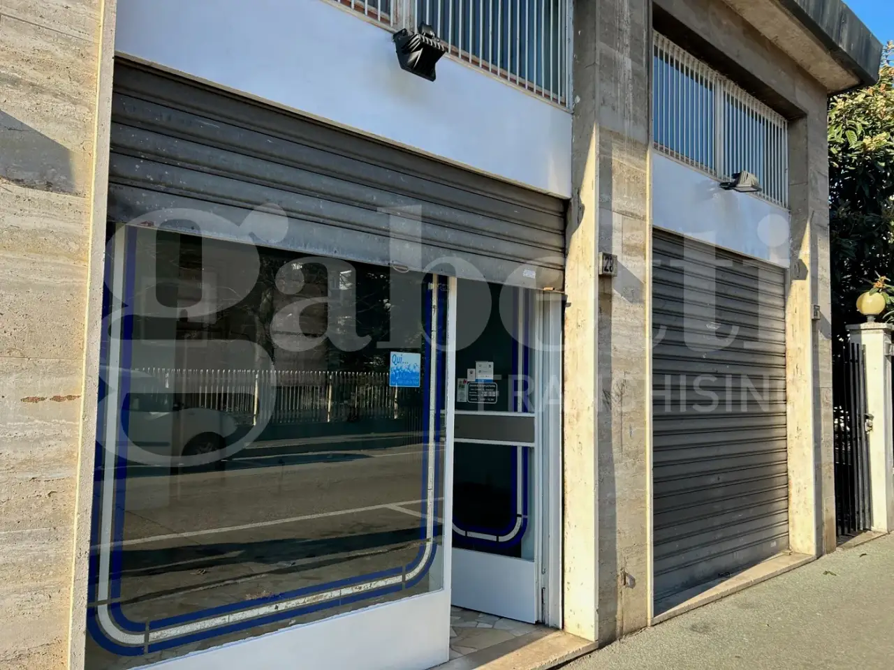 Negozio in Via Giovanni Amendola  26, Novate Milanese, {3} - Foto 1