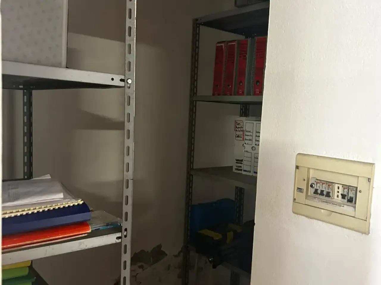 Magazzino in Via Golosine, Verona, {3} - Foto 2