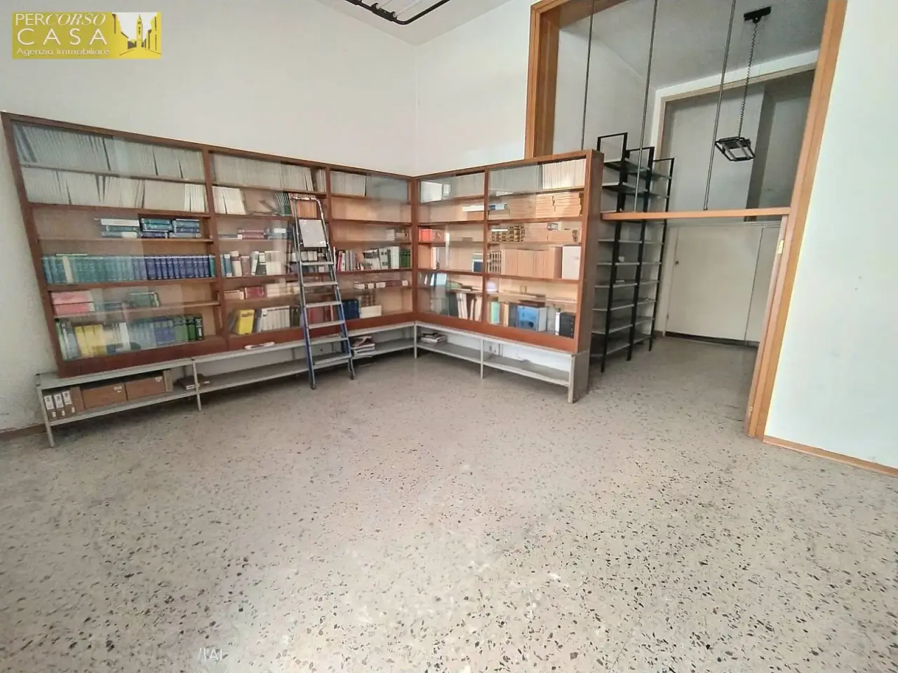 Negozio in Via Vinciguerra 18, Teramo, {3} - Foto 2