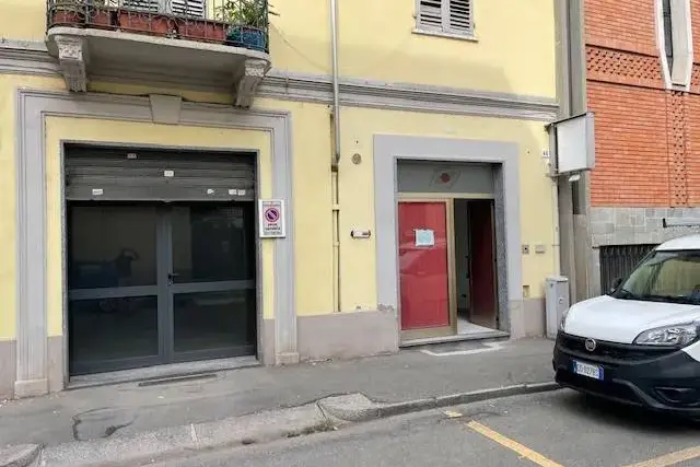 Geschäft in Via Piave, Alessandria - Foto 1