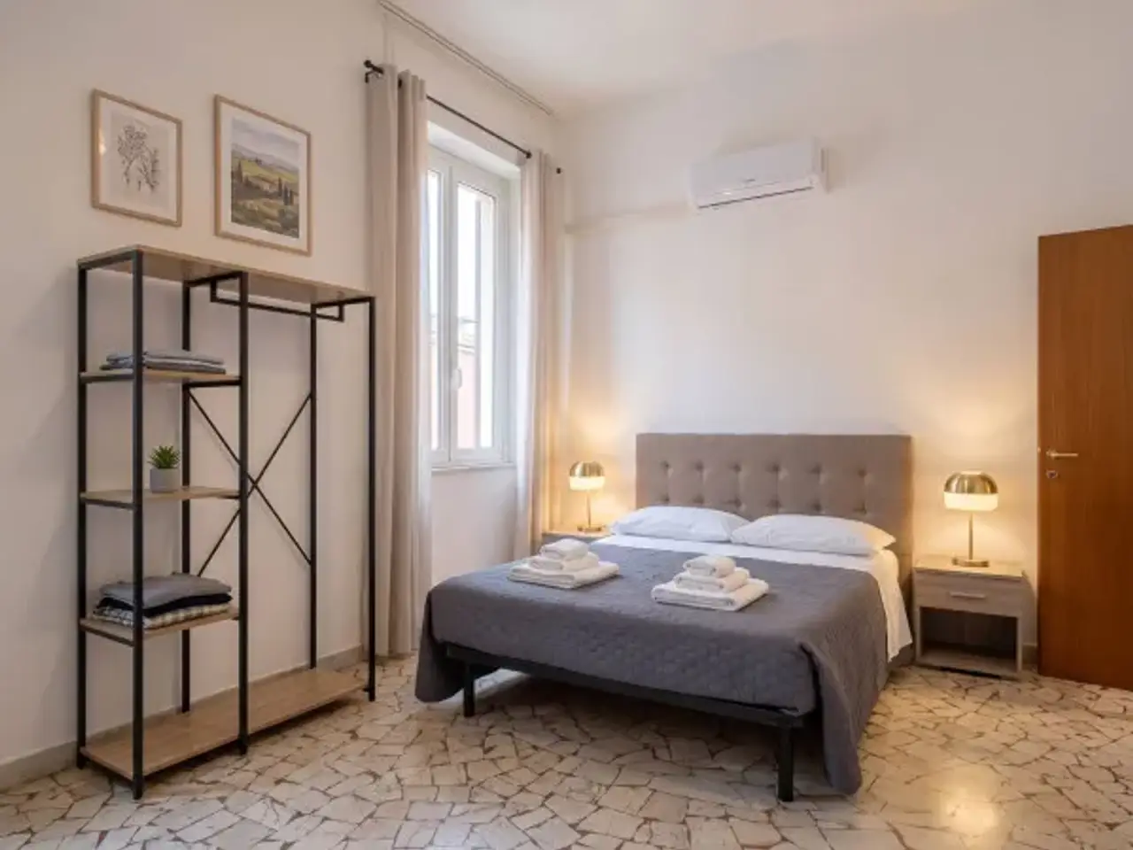 Bed & Breakfast in Piazza della Stazione 14/10a, Firenze, {3} - Foto 1