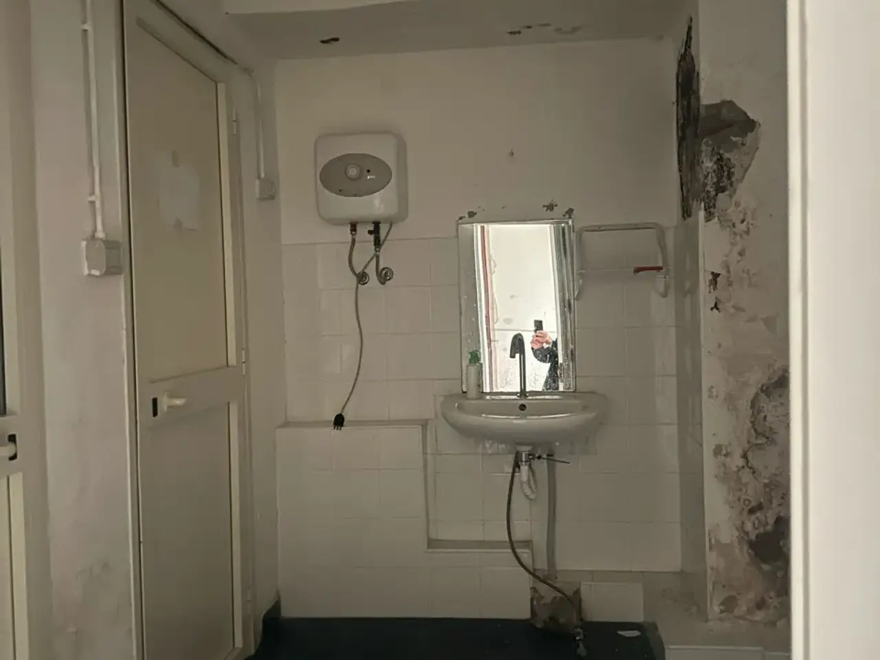 Esercizio commerciale in Via Sergio De Simone 16, Napoli, {3} - Foto 1
