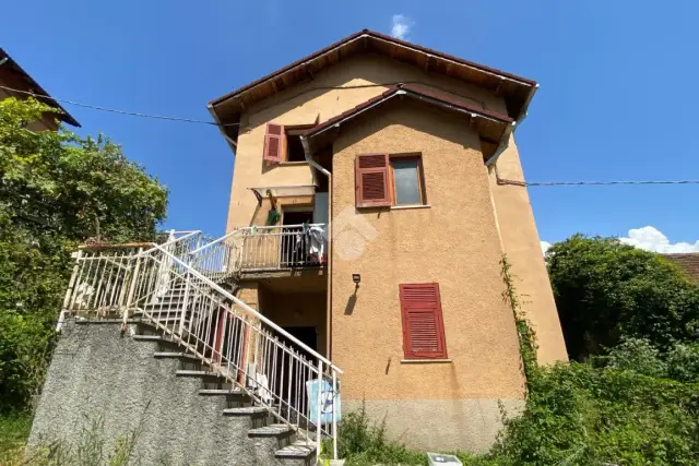 Casa indipendente in Località Dego 3, Montoggio - Foto 1