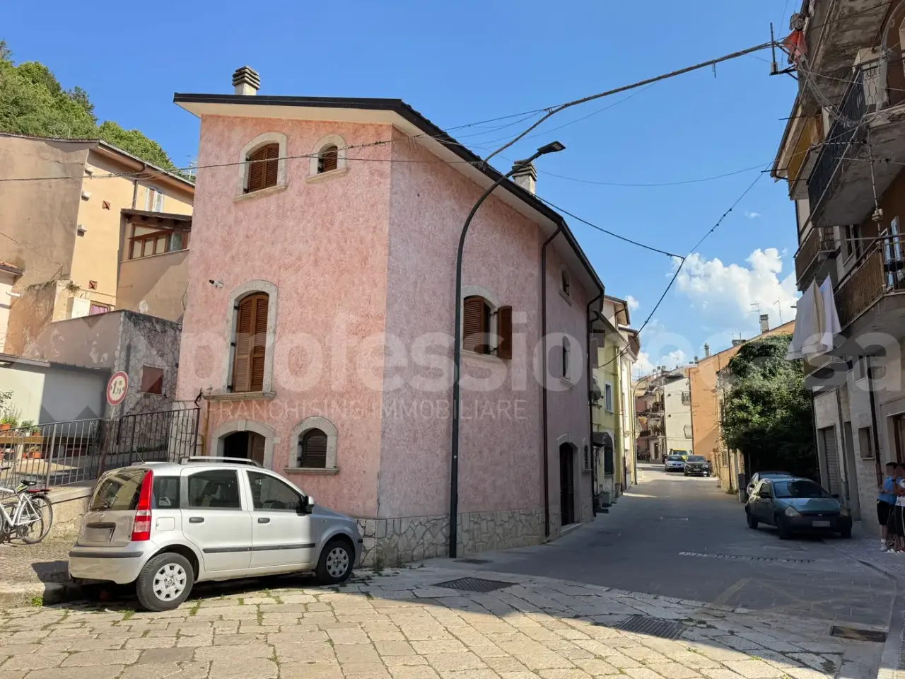 Magazzino in Corso Vittorio Emanuele 151, Castel Di Sangro, {3} - Foto 1