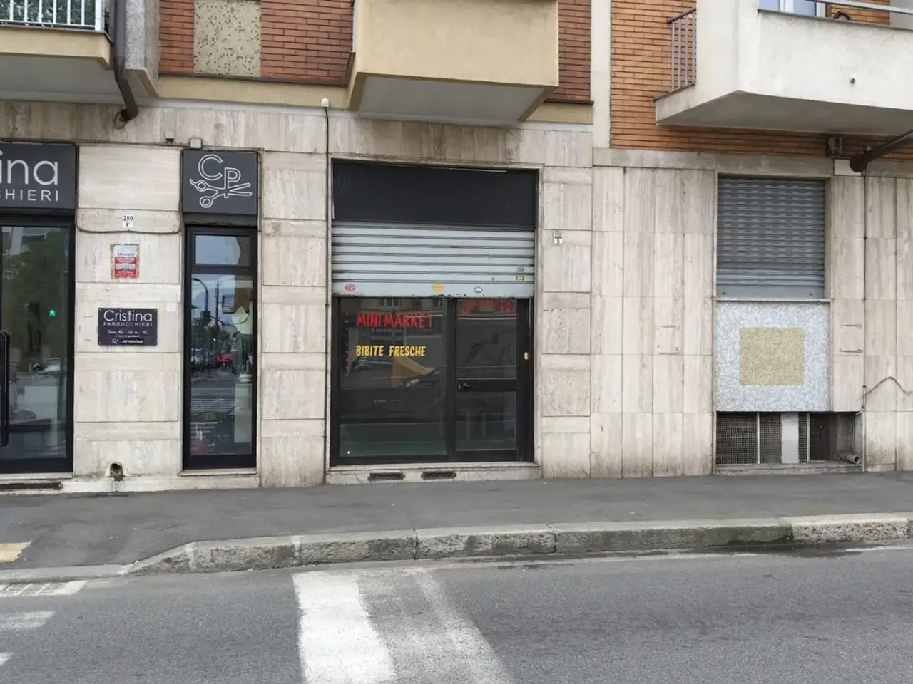 Negozio in Corso Grosseto 259, Torino, {3} - Foto 1