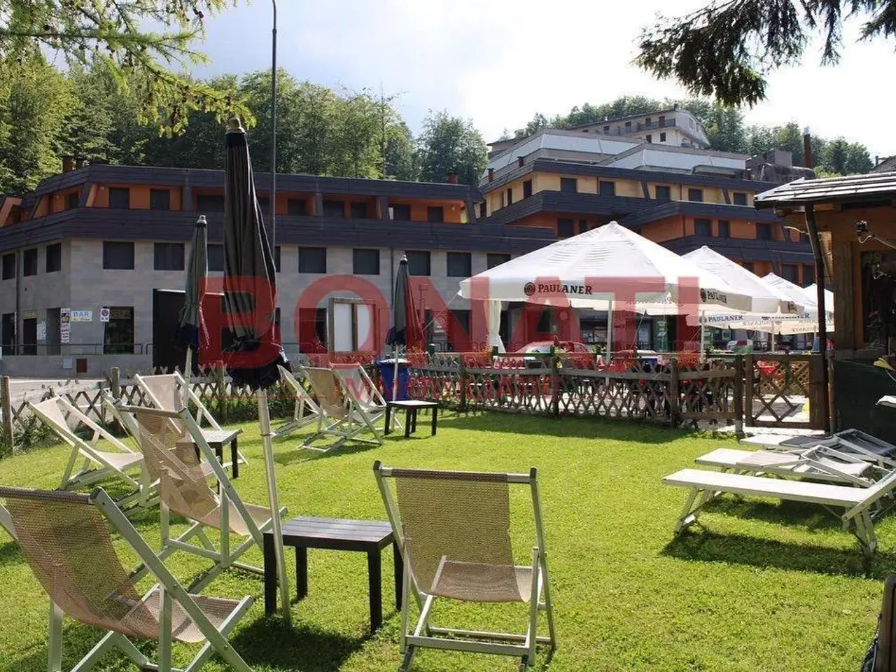 Palazzina commerciale in Piazzale del Lago 6, Ventasso, {3} - Foto 2