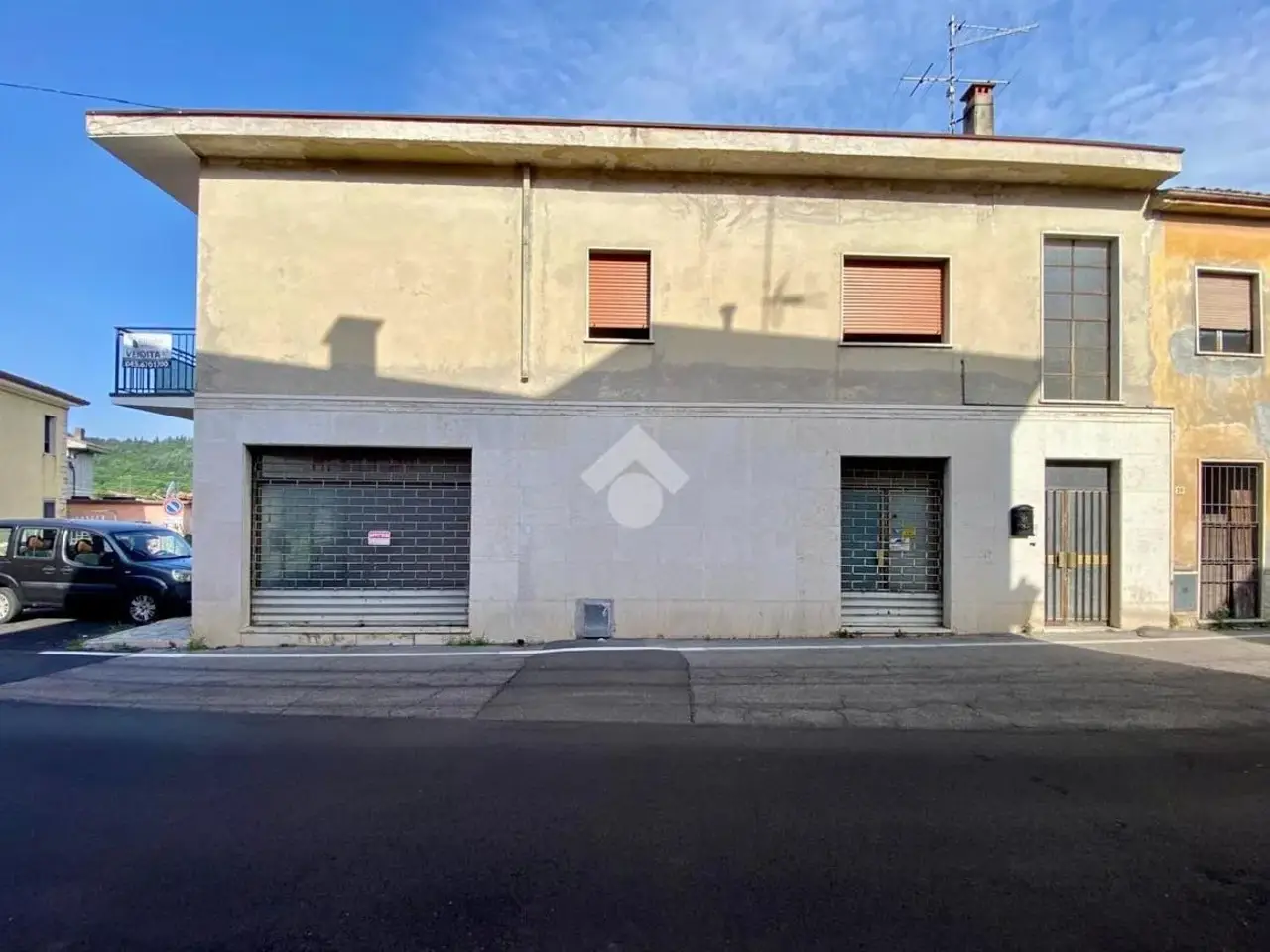 Negozio in Via Ponte 32, Sant'Ambrogio Di Valpolicella, {3} - Foto 2