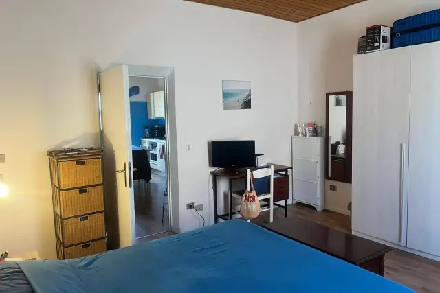 2-room flat in Via Camillo Benso di Cavour, Alghero - Photo 1