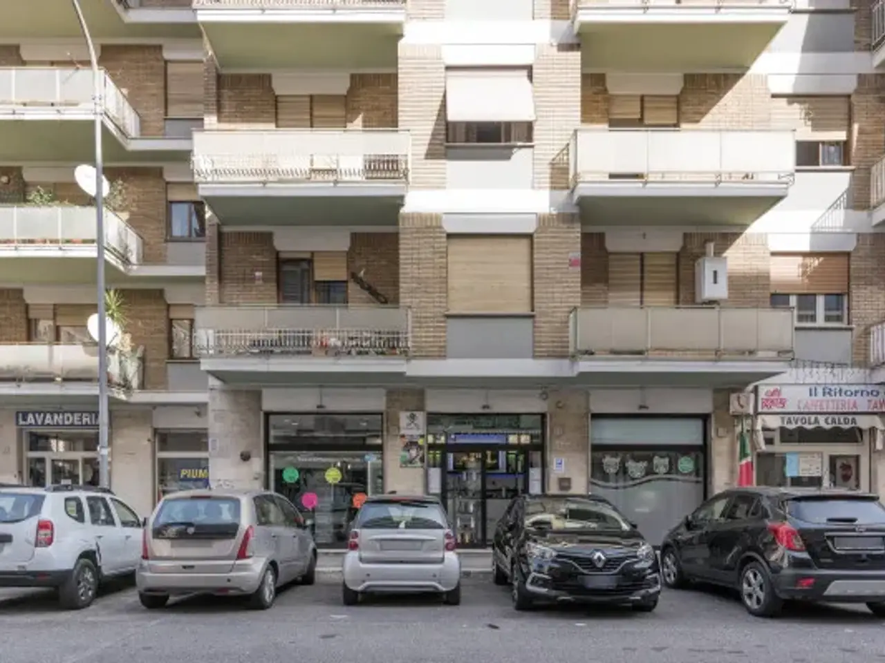 Parrucchiere in Via Innocenzo XI 19/25, Roma, {3} - Foto 2