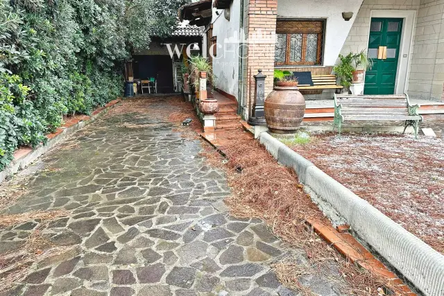 Villa in Via Camillo Benso di Cavour, Campi Bisenzio - Foto 1