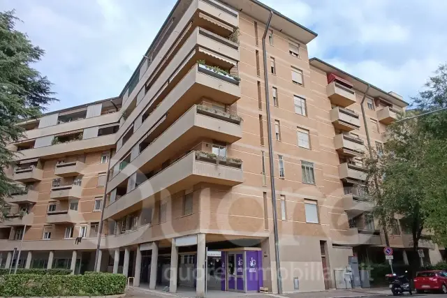 Dreizimmerwohnung in Piazzale Medaglie d'Oro 11, Udine - Foto 1