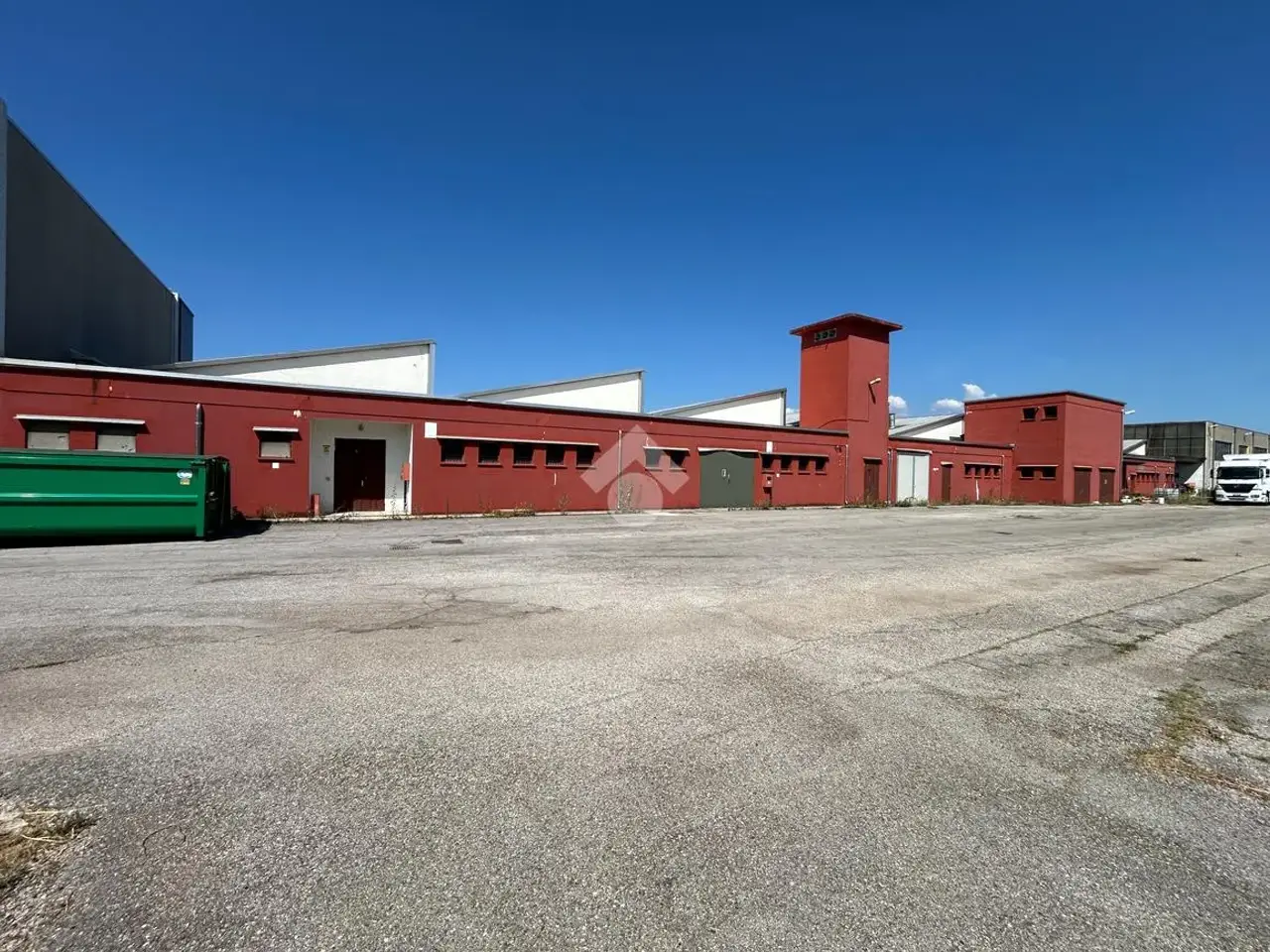 Capannone in Via Piave 45, Altivole, {3} - Foto 1