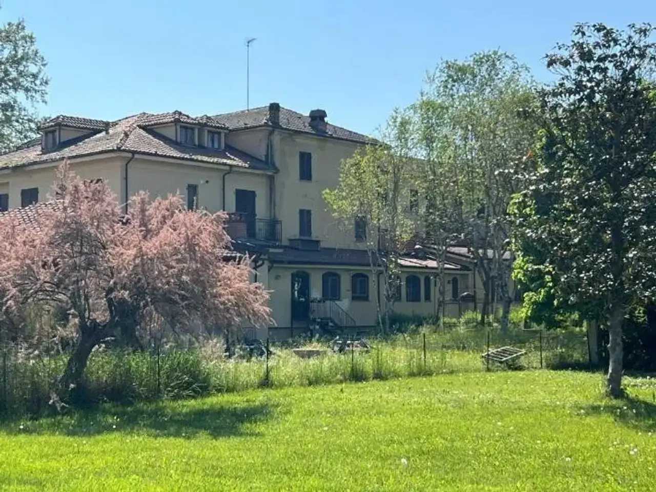 Immobile commerciale in Via alle Fontane 133, Agliano Terme, {3} - Foto 1