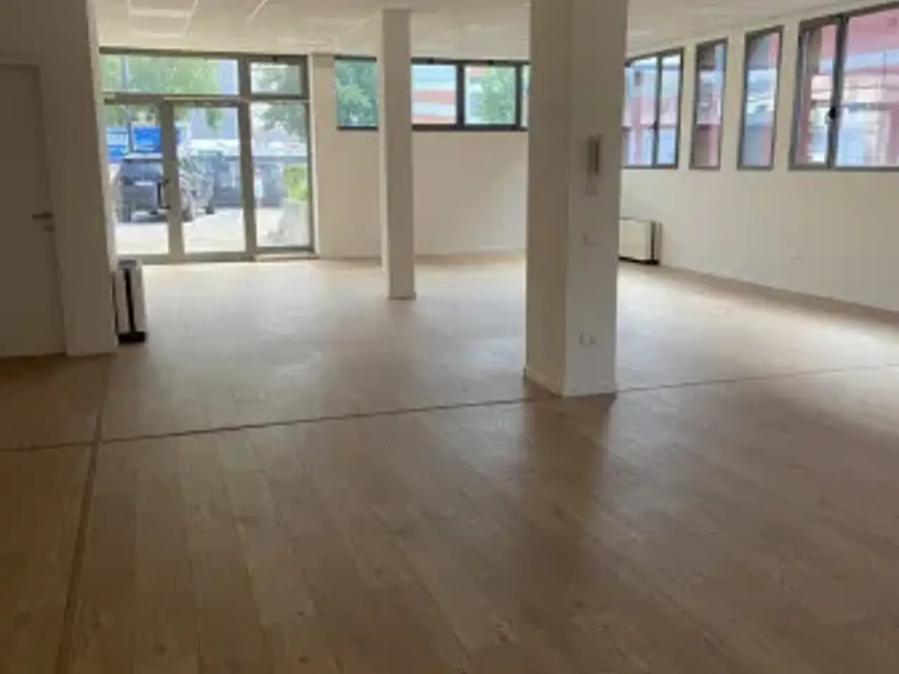 Ufficio in Viale della Navigazione Interna, Padova, {3} - Foto 1