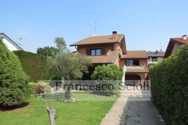 Villa in Via Adige 5,, Cogliate - Foto 1