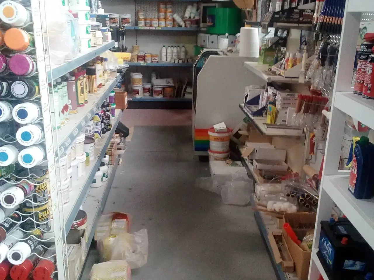Esercizio commerciale in Via delle Padule, Crespina Lorenzana, {3} - Foto 2