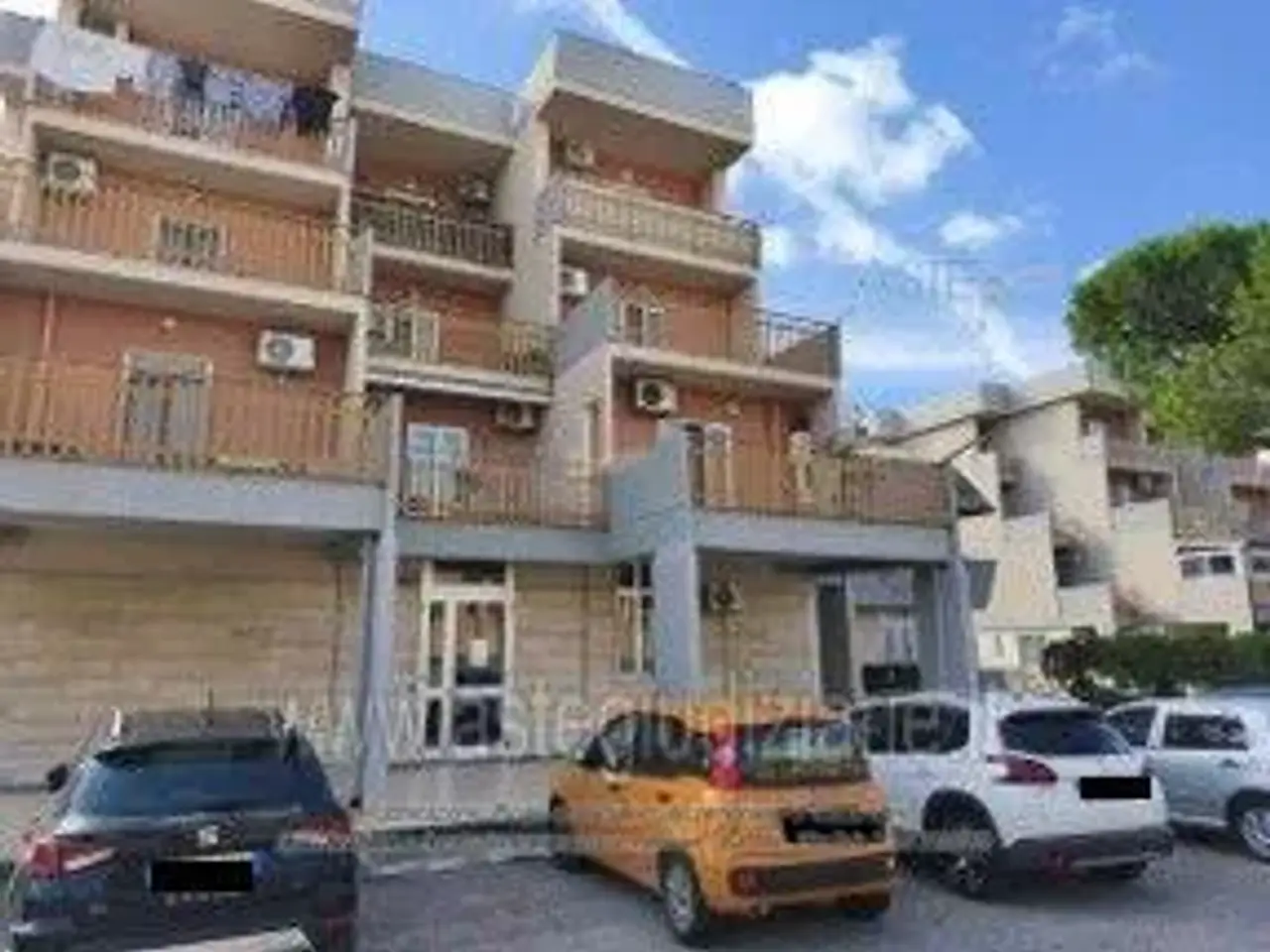 Garage in Viale Magna Grecia, 67, 74016 Massafra Ta, Italia 67, Massafra, {3} - Foto 1