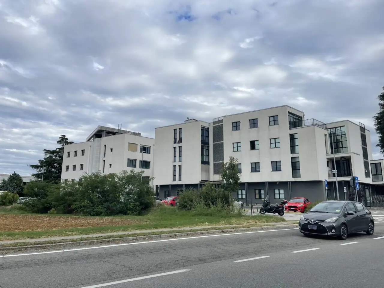 Esercizio commerciale in Via Palazzetti, San Lazzaro Di Savena, {3} - Foto 1
