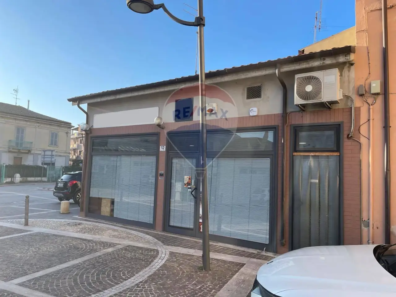Negozio in Largo Santa Filomena 12, Pescara, {3} - Foto 1