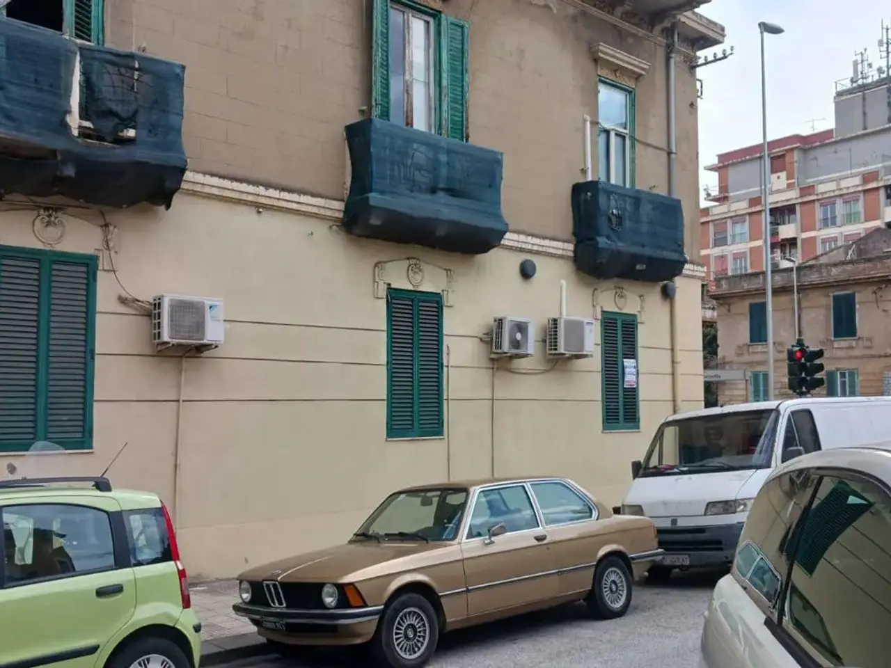 Negozio in Via Gagini 2, Messina, {3} - Foto 1