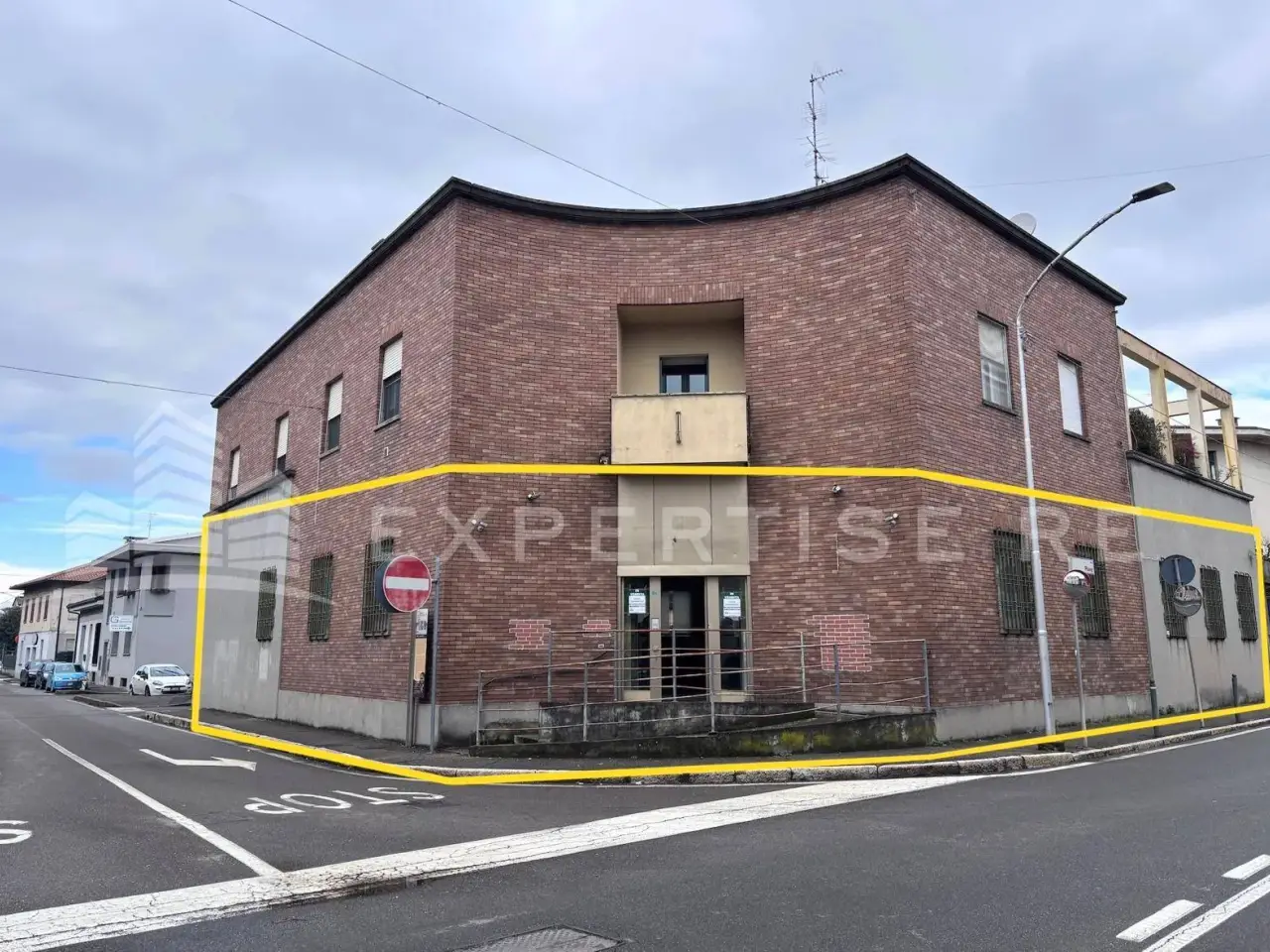 Negozio in Via Piave 1, Rovellasca, {3} - Foto 1