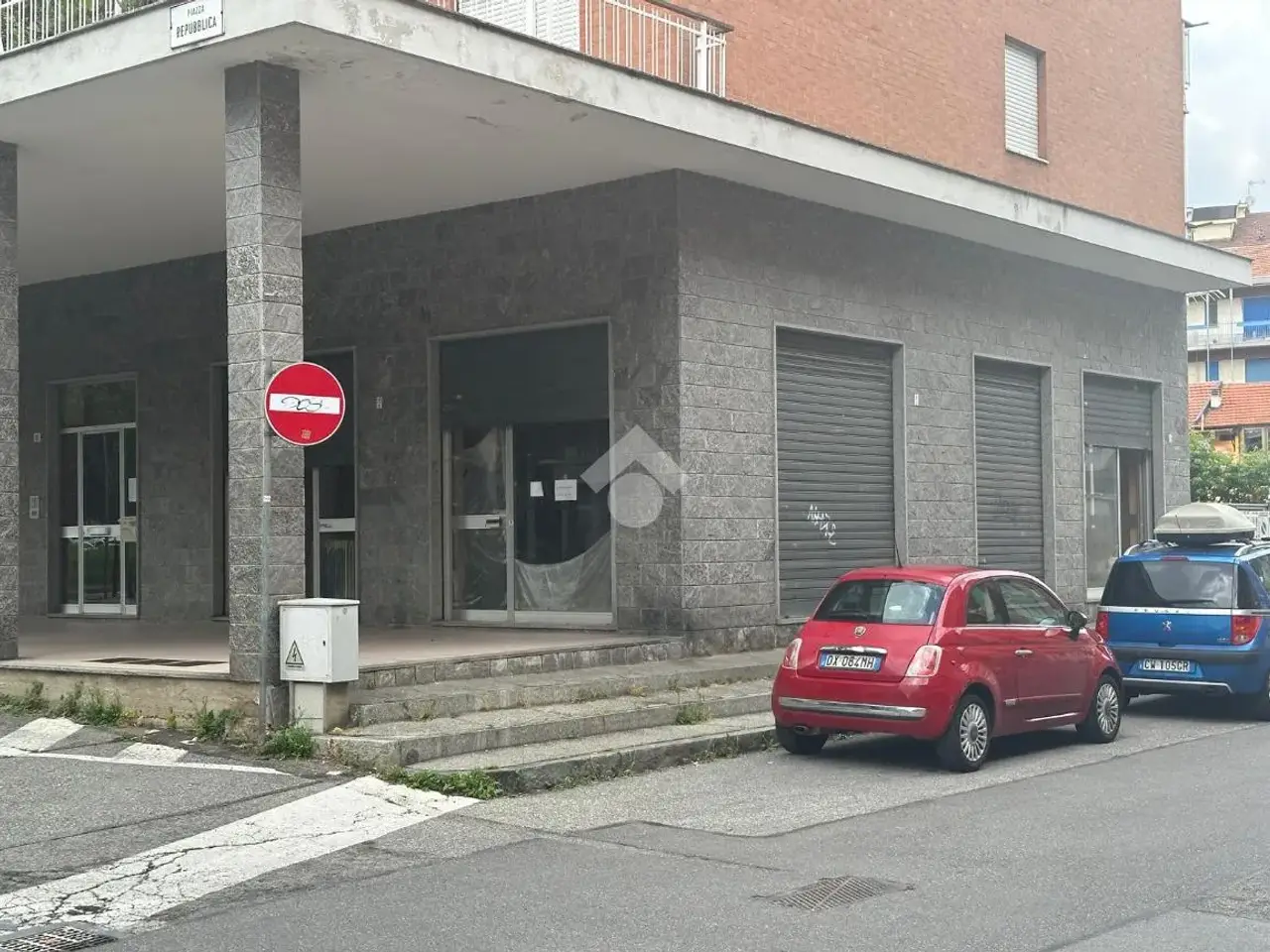 Negozio in Piazza Repubblica 19, Rivoli, {3} - Foto 2