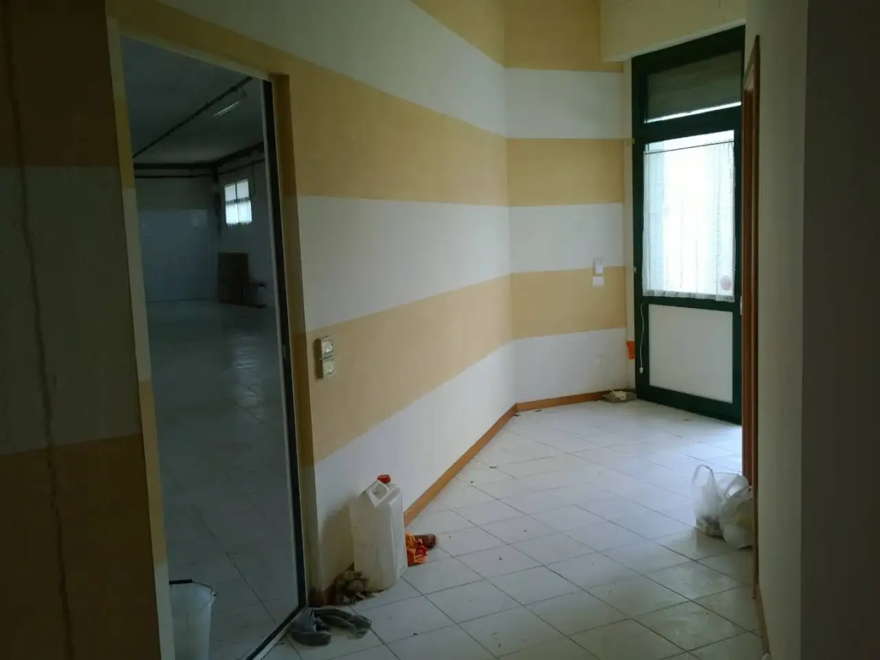 Esercizio commerciale in Via Giuseppe di Vittorio Snc, Ponsacco, {3} - Foto 1