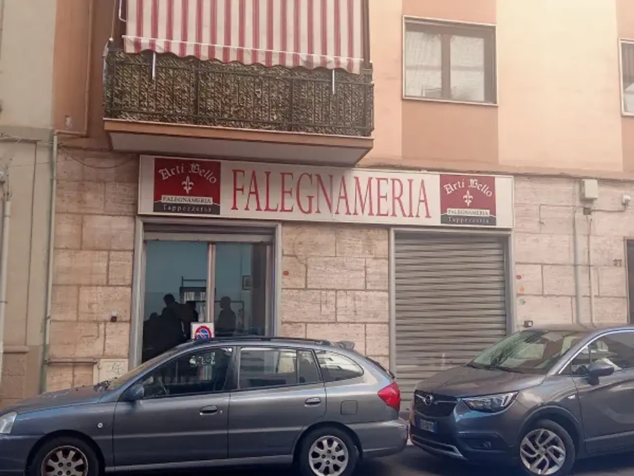 Negozio in Via Marco Pacuvio 23/25, Taranto, {3} - Foto 1
