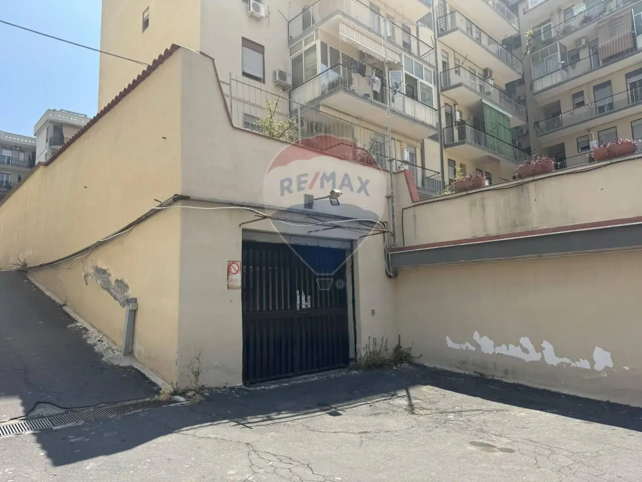 Negozio in Via Gustavo Vagliasindi 43, Catania, {3} - Foto 1