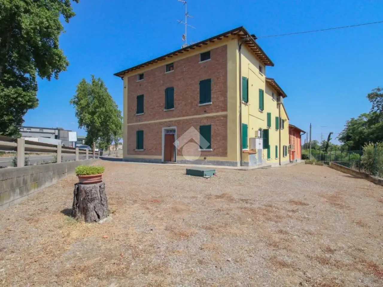Palazzina commerciale in Via Modenese, Spilamberto, {3} - Foto 2