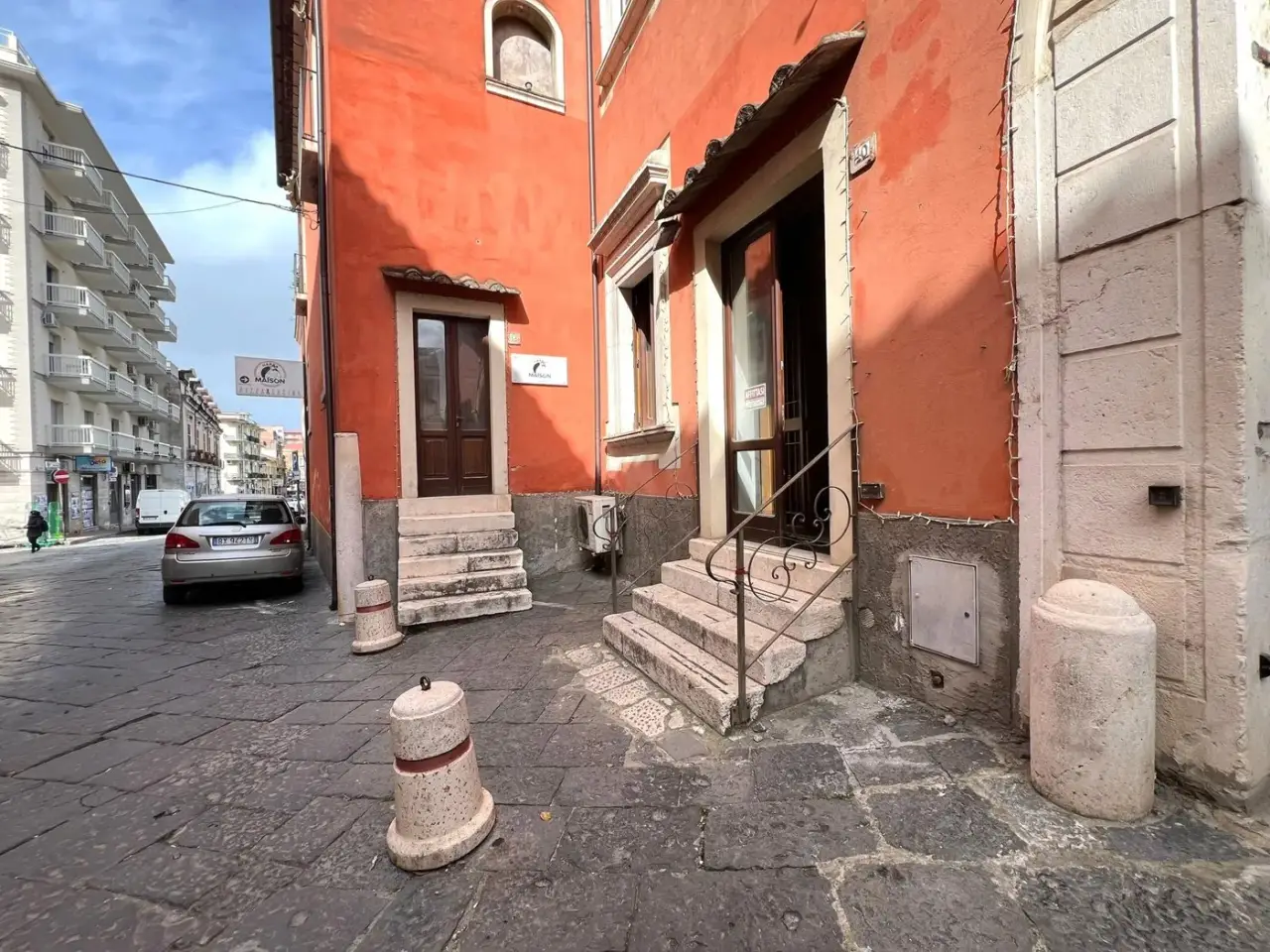 Negozio in Via San Francesco d'Assisi 40, Maddaloni, {3} - Foto 2