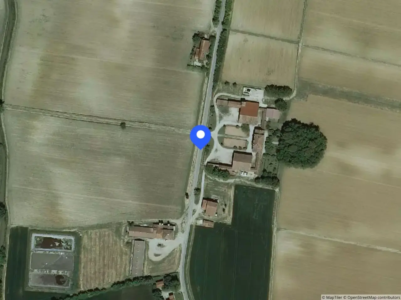 Capannone in Strada Santa, 46010 Curtatone Mn, Italia 46010, Curtatone, {3} - Foto 1