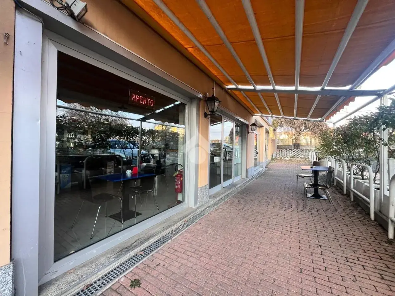 Negozio in Via Edilio Raggio 81, Novi Ligure, {3} - Foto 1