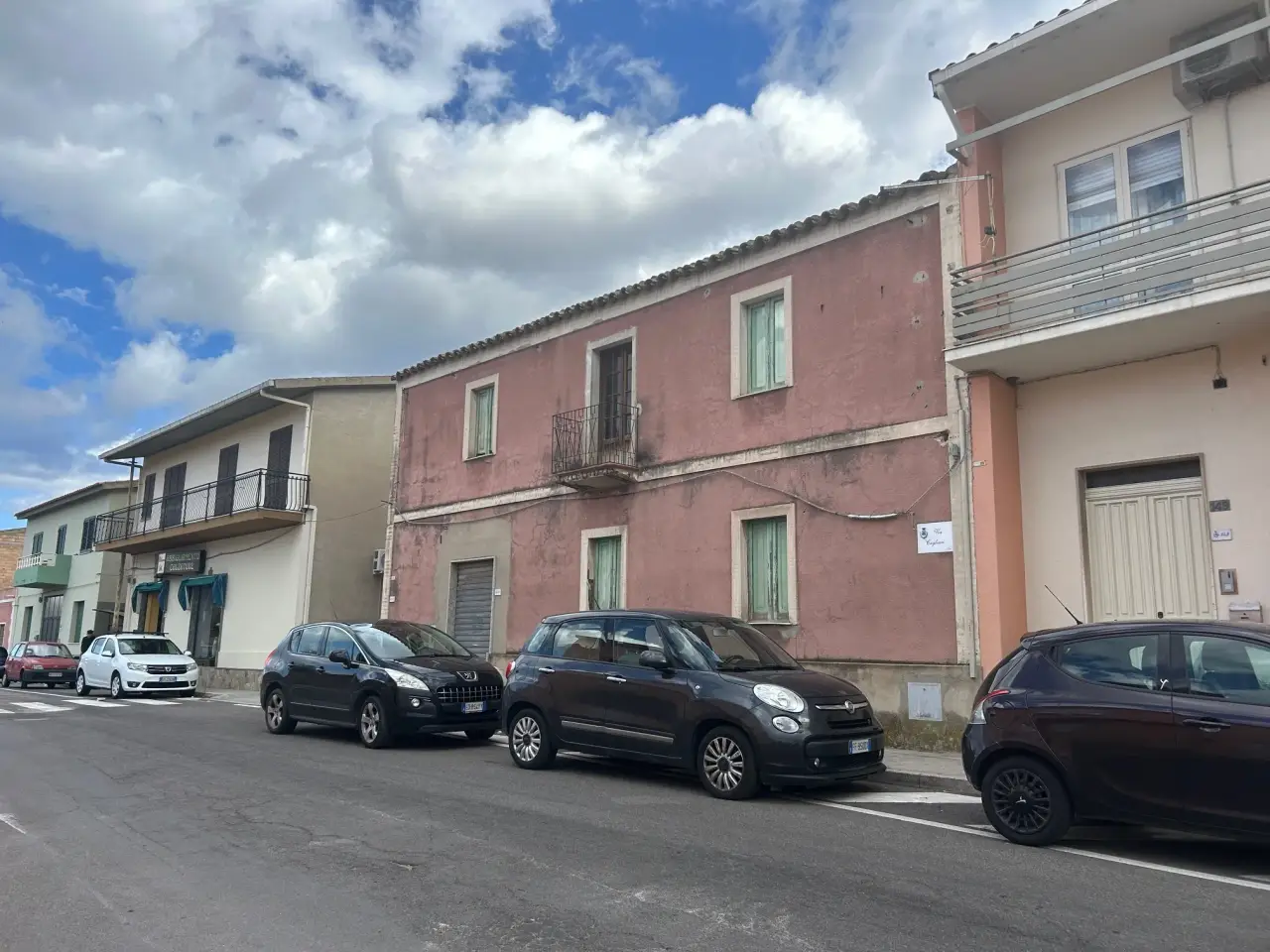 Palazzina commerciale in Via Cagliari 145a, Sarroch, {3} - Foto 1