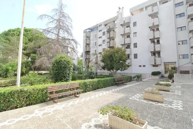 3-room flat in Viale Belgio 10, Brindisi - Photo 1