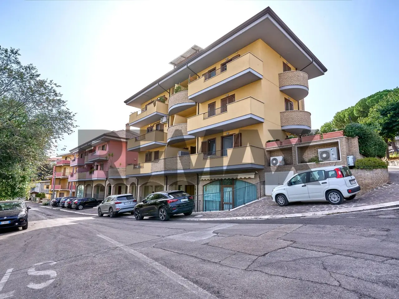 Negozio in Via Gabriele d\'Annunzio 2/C, Miglianico, {3} - Foto 2