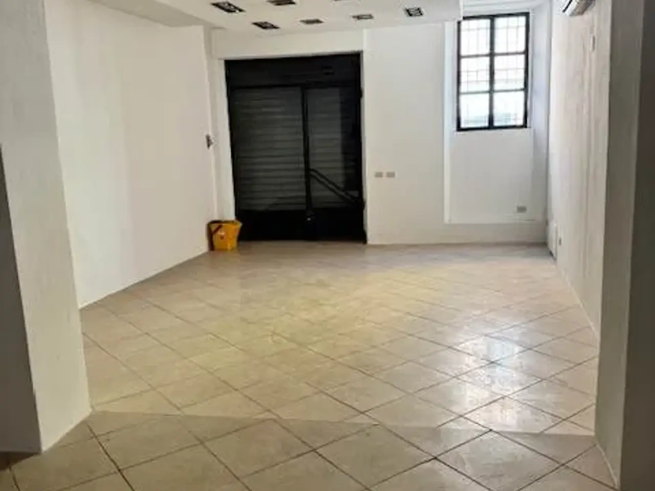Negozio in , Parma, {3} - Foto 1