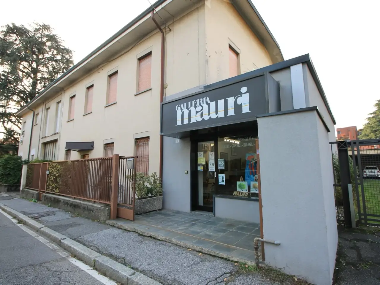 Locale commerciale in Via XXIV Maggio, Mariano Comense, {3} - Foto 1
